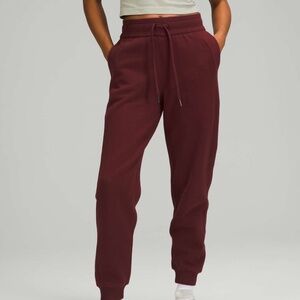 Lululemon Scuba High-Rise Jogger *Full Length (Red Maroon) **Discontinued Color